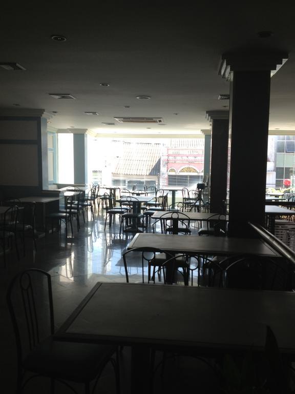 Sinthavee Hotel Phuket Exterior photo