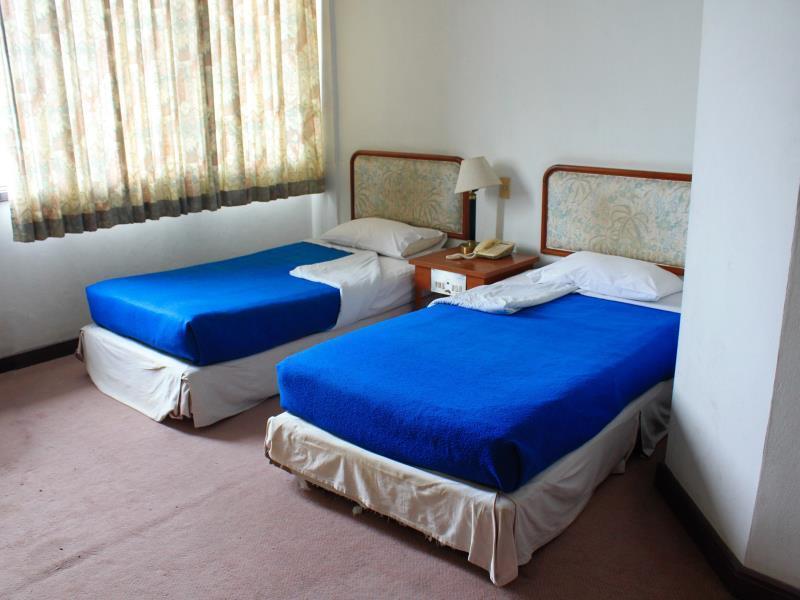 Sinthavee Hotel Phuket Exterior photo